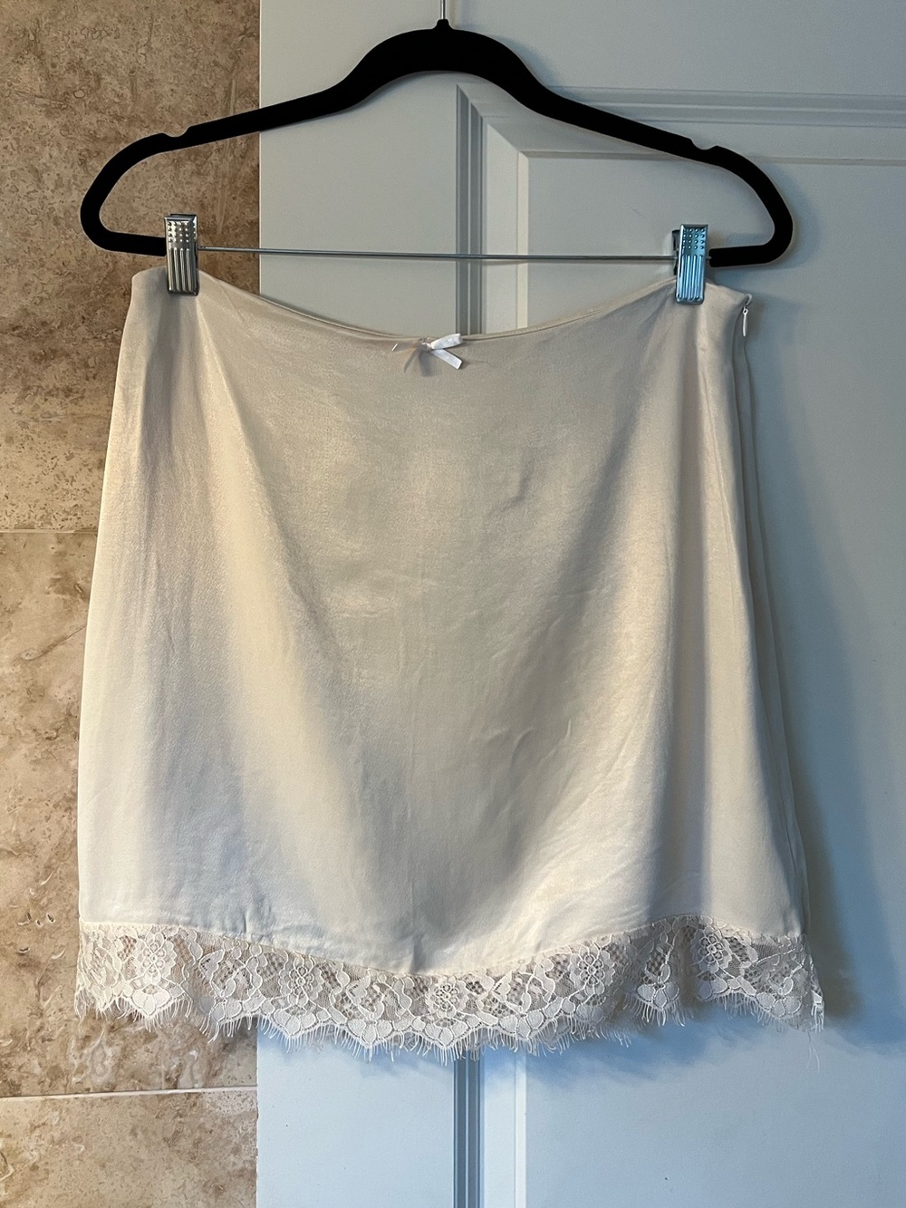 Women's Lace Trim mini skirt in Cream